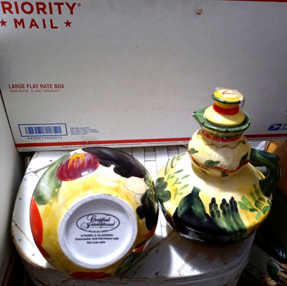 🏡🍜VINTAGE PAMELA GLADDING JAR🍱